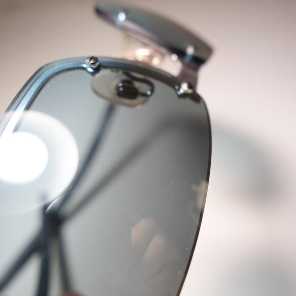 Vtg Chanel Blue Gradient Rimless Lens w/ Silver Metal & CC Logo Arm Sunglasses - Picture 13 of 16